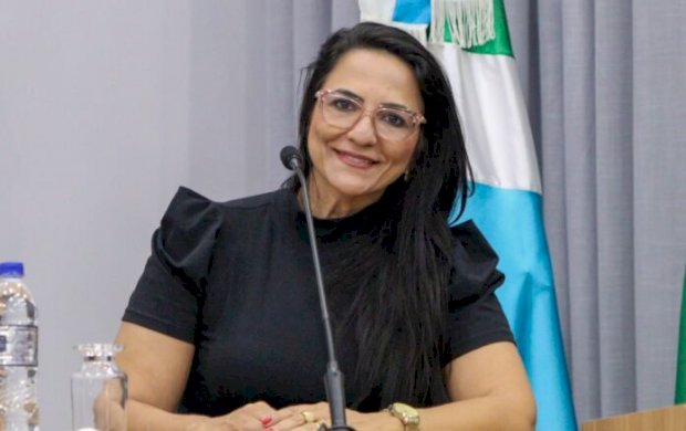 Lucimar Viana requer complementação das informações e documentos referentes à realização da 4ª Mandioca Fest 2026 e informações e documentos referentes à execução orçamentária e financeira