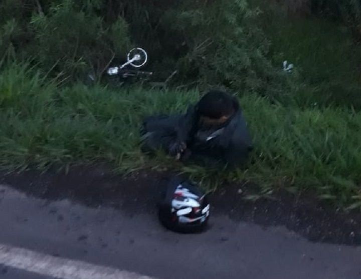 Após dormir na moto, homem sofre queda na MS-276 em Nova Andradina