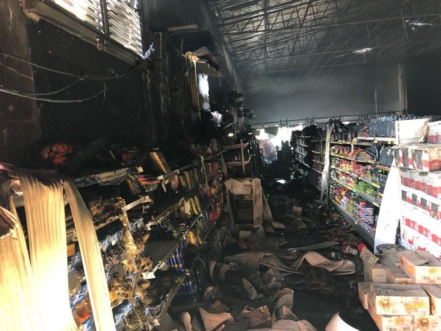 Nova Andradina - “Quero ver esta empresa levantada em 90 dias”, diz dono de supermercado destruído em incêndio