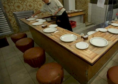 MP dá R$ 36 bilhões para bares e restaurantes pagarem três meses de salários