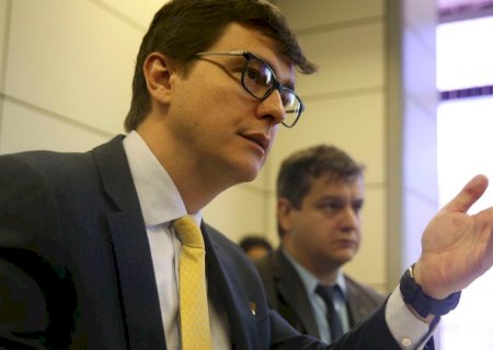 Coronavírus: empresas poderão cortar jornadas e salários pela metade