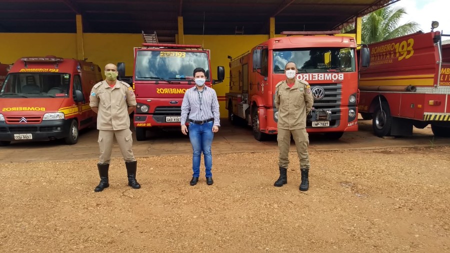 Corpo de Bombeiros Militar em Ivinhema recebe visita de Promotor de Justiça