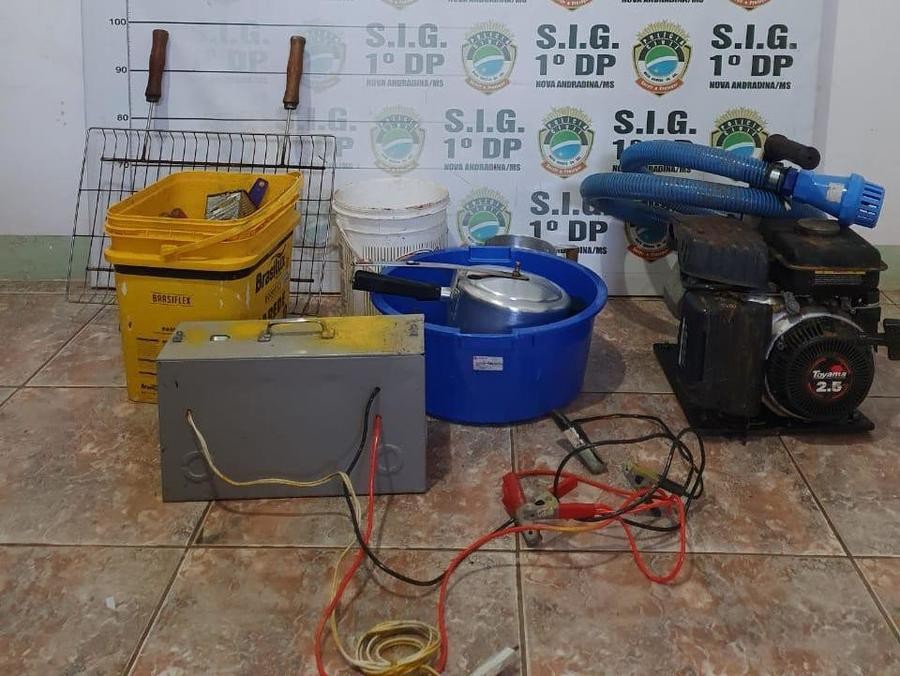 Polícia Civil recupera objetos furtados de casa flutuante no Rio Ivinhema
