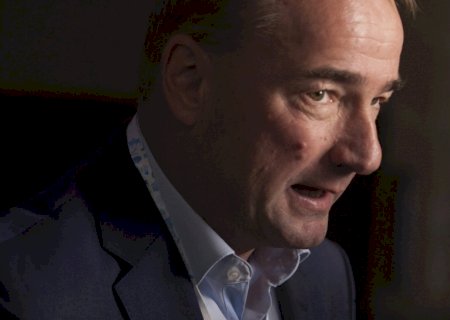Para presidente da Mercedes-Benz, o Brasil perdeu credibilidade