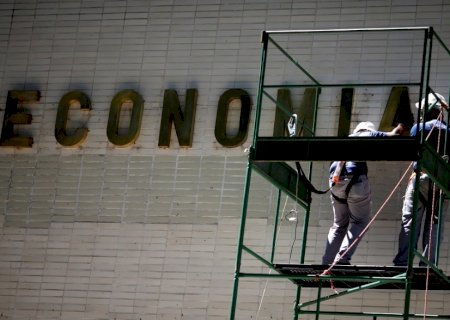 Mercado financeiro já espera tombo de mais de 5% na economia