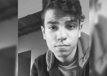 Jovem morre no hospital após cair e bater moto contra lixeira
