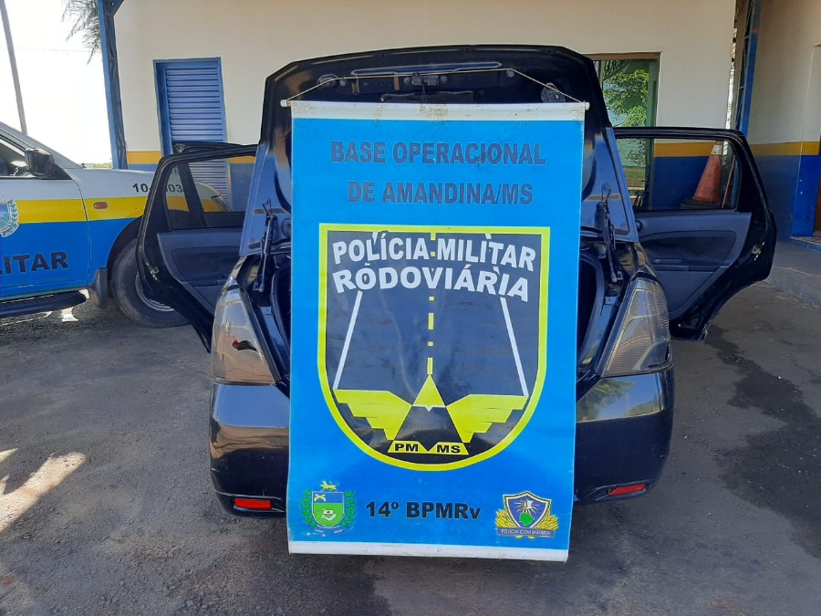 Ivinhema - Após tentativa de fuga Polícia Militar Rodoviária prende traficante com carregamento de maconha