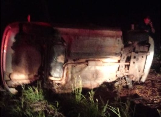 Motorista morre em colisão seguida de capotamento na MS-080