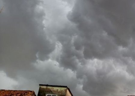 Frente fria chega esta semana e deve derrubar temperaturas e trazer chuvas para o MS