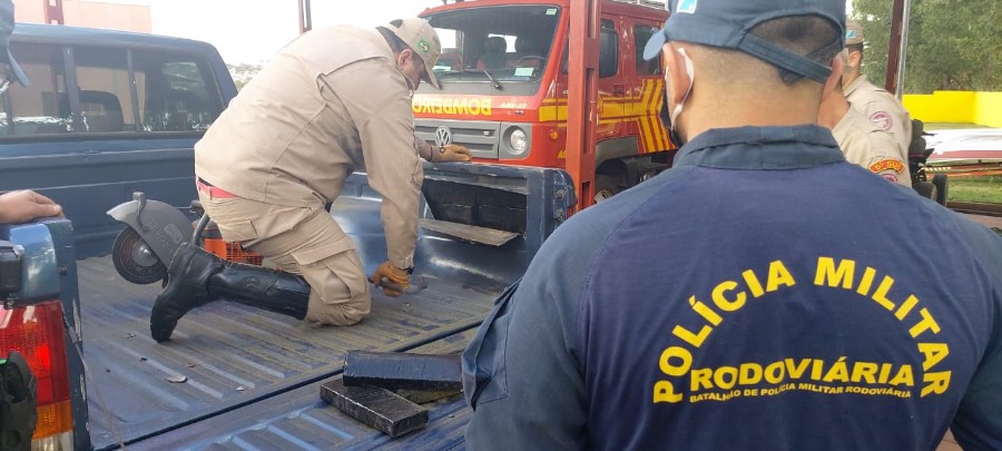 Polícia Militar Rodoviária localiza “mocó” em caminhonete e apreende 138 kg de drogas que seriam traficadas para SP