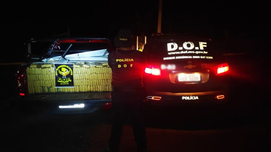 DOF recupera camionete furtada carregada com mais de uma tonelada de maconha