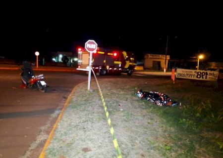 Idoso morre em acidente após adolescente perder o controle da moto
