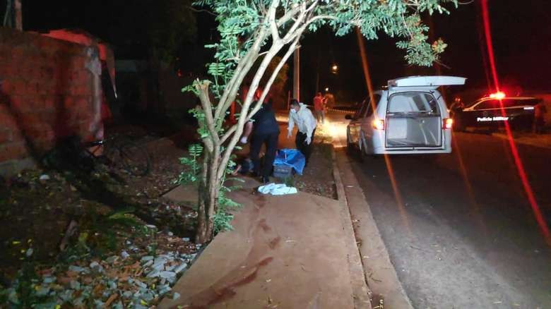 Após bebedeira, homem é assassinado por “dar em cima” de esposa do acusado
