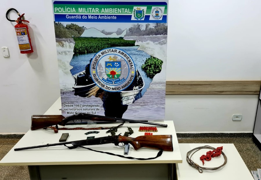 PMA de Naviraí surpreende dois caçadores e apreende duas armas e munições escondidas no compartimento do motor de veículo, materiais de caça e frustra caçada ilegal