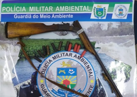 Polícia Militar Ambiental de Naviraí surpreende caçador, apreende rifle e munições e evita caça ilegal em lavoura