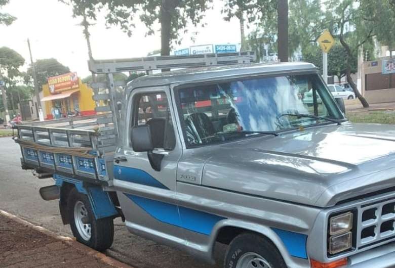 Bandidos roubam veículo e deixam vítima amarrada em canavial