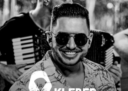 Cantor sertanejo Kleber morre aos 37 anos após contrair covid