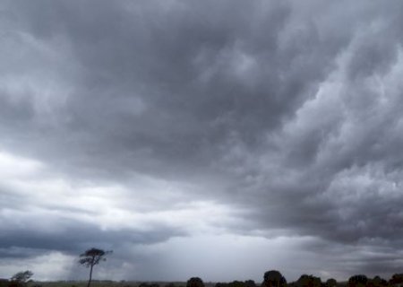 Quinta-feira com pancadas de chuva e alívio nas temperaturas