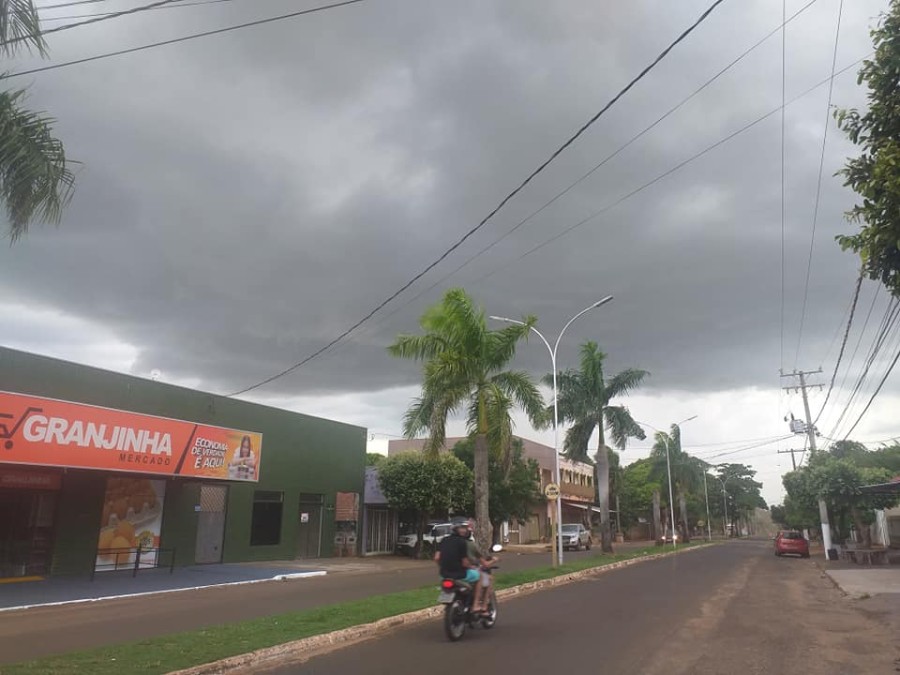 Ivinhema e região - Segundo Clima tempo deve chover neste sábado.