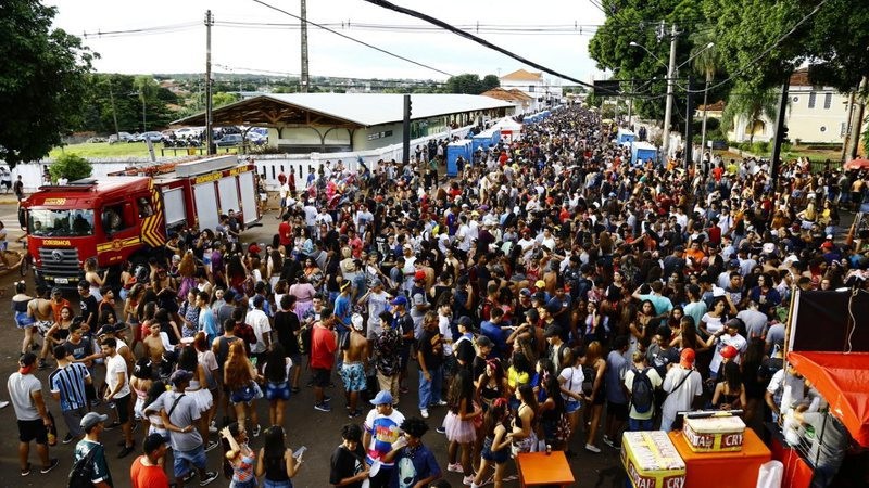 MS quer Carnaval em 2022 e fará eventos-teste até dezembro, anuncia Prosseguir