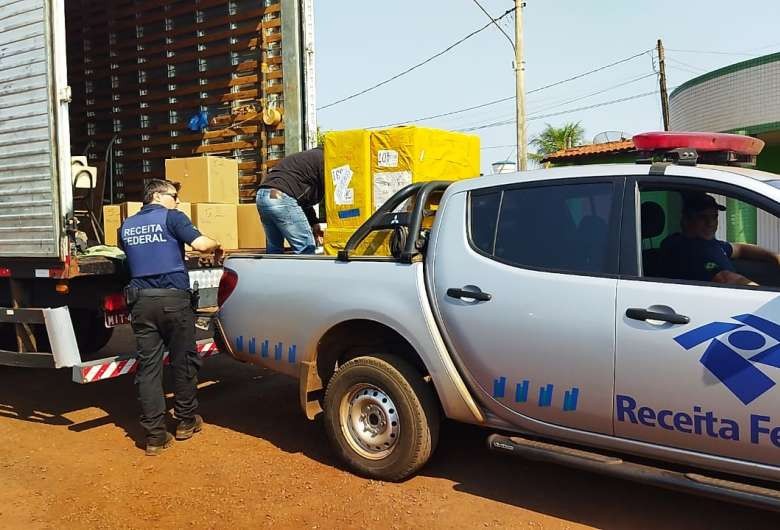 PF apreendeu R$ 1 milhão em mercadorias e prendeu quatro pessoas durante operação