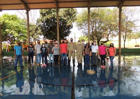 Corpo de Bombeiros Militar em Ivinhema, ministrou Curso de Formação de Brigada de Incêndio para funcionários das escolas estaduais e municipais dos municípios de Ivinhema e Angélica.