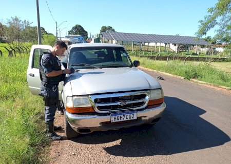 Naviraí - Polícia Militar recupera 2 veículos produto de furto e roubo