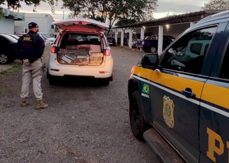 PRF apreende uma tonelada de maconha e recupera veículo em Três Lagoas