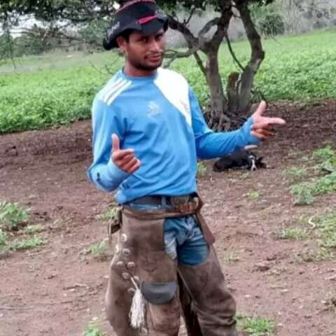 Homem morre com tiro na cabeça durante briga de peões