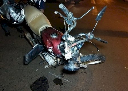 Jovem morre após acidente envolvendo veículo e motocicleta