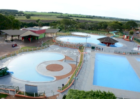 O Parque aquático Aqua Park, em Fátima do Sul, reabriu as portas.