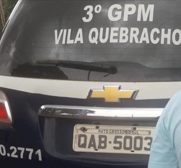 P M do Distrito Quebracho cumpre mandado de prisão contra homem condenado por integrar organização criminosa.