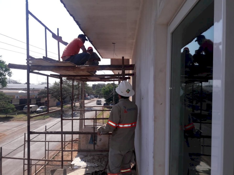 Energisa orienta sobre segurança com a rede elétrica em construções e reformas