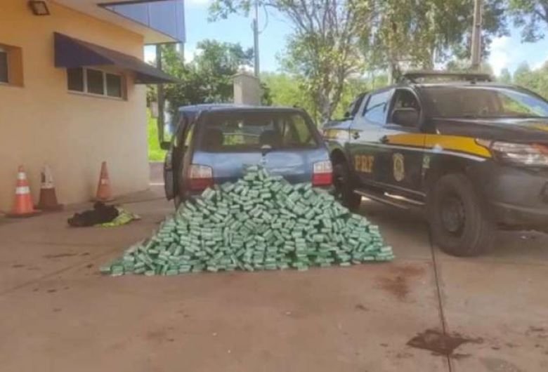 Policial Militar é preso com carregamento de 235 quilos de maconha na BR-158