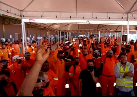 Em meio à paralisação, sindicato é confirmado em 'chão de fábrica' de Ribas do Rio Pardo