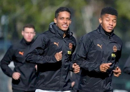 Com 30 jogadores, Brasil é país com mais estrangeiros no Campeonato Ucranianoe pedem ajuda pra deixar o pais, dentre eles Ismaly de Angélica.