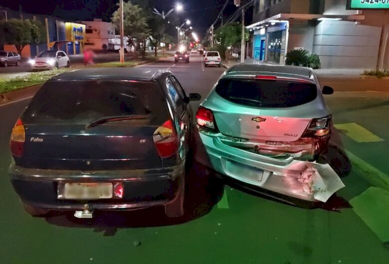 Motoristas bêbados causam acidentes e são presos em Dourados