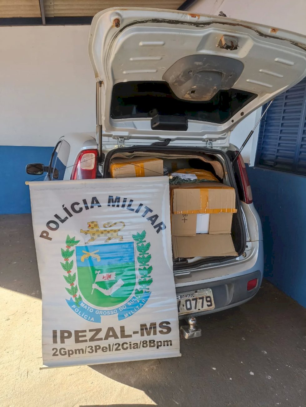 Angélica - Polícia Militar apreende mercadorias avaliadas em mais de R$ 350 mil reais contrabandeadas do Paraguai em Ipezal