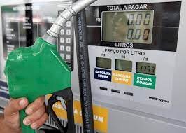 Preço da gasolina sobe pela 4ª semana seguida e marca novo recorde