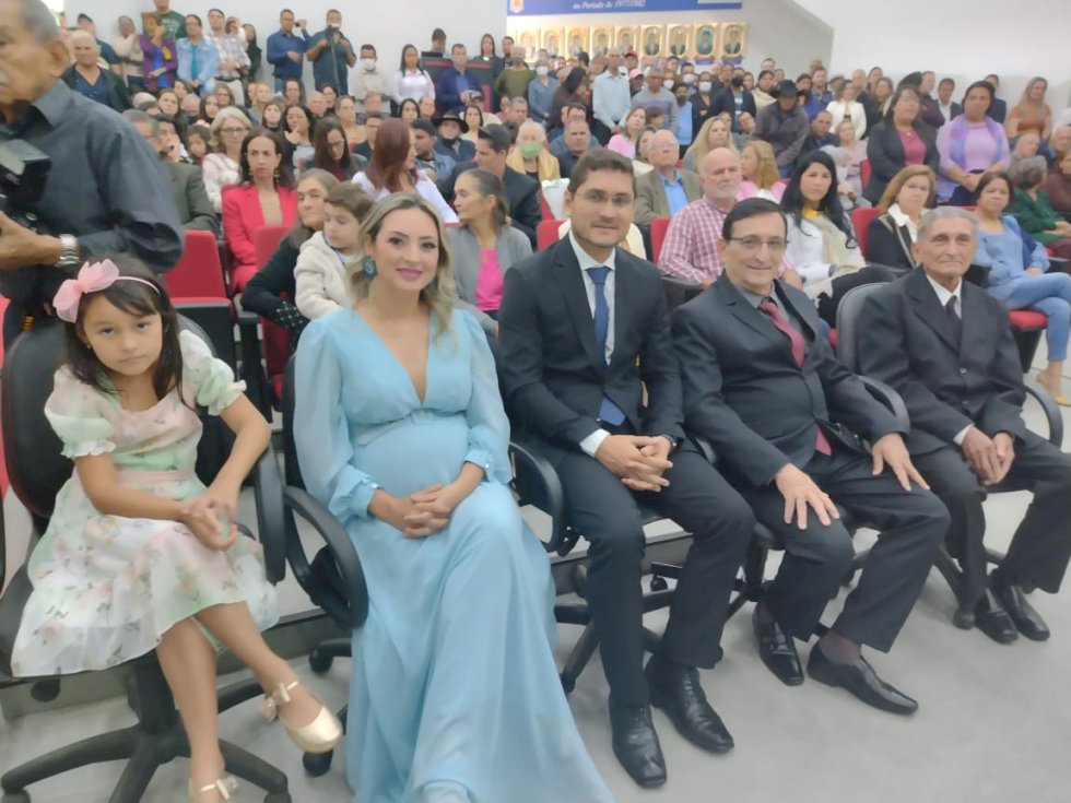 Angélica: Edinho Cassuci e Paulo Conconi são empossados prefeito e vice-prefeito, Boquinha volta para Câmara.