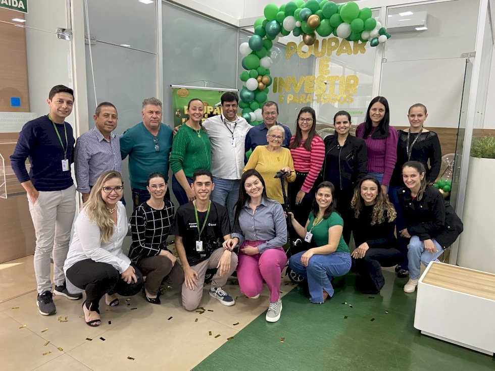 Sicredi Centro-Sul MS entrega prêmios do 1º sorteio da promoção para associados e poupadores
