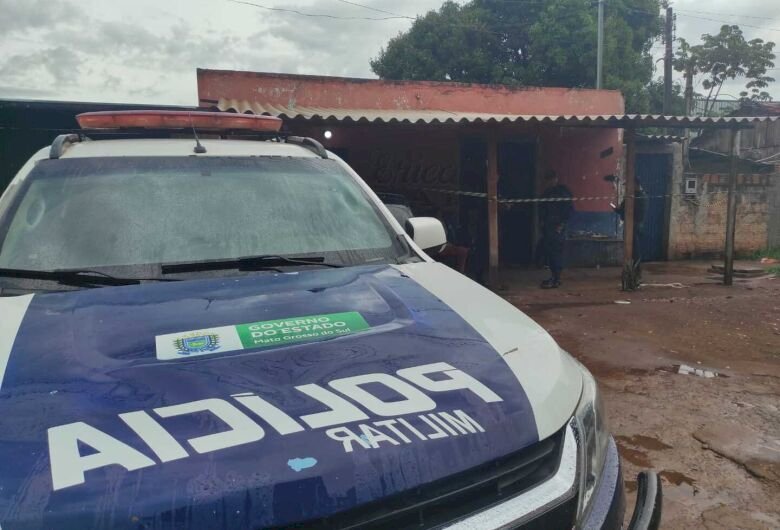 Mulher espancada até a morte morava de favor na casa da irmã do suspeito