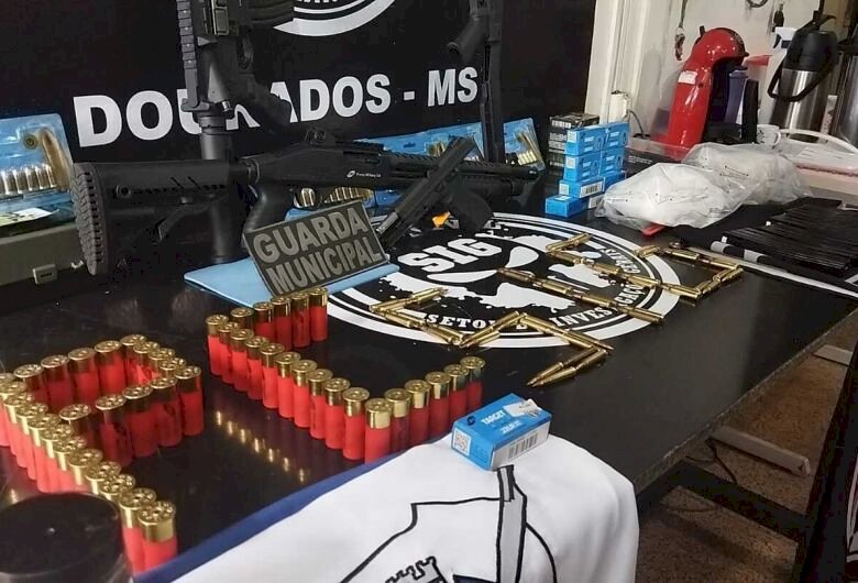 Ação conjunta recupera fuzil, pistola e munições furtadas