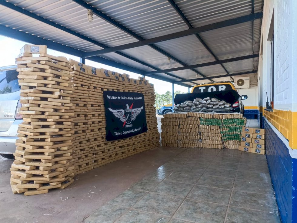 Polícia Militar Rodoviária apreende 1.160 kg de maconha e 50 kg de skank