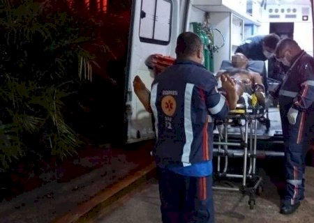 Homem é baleado com quatro tiros em Dourados.