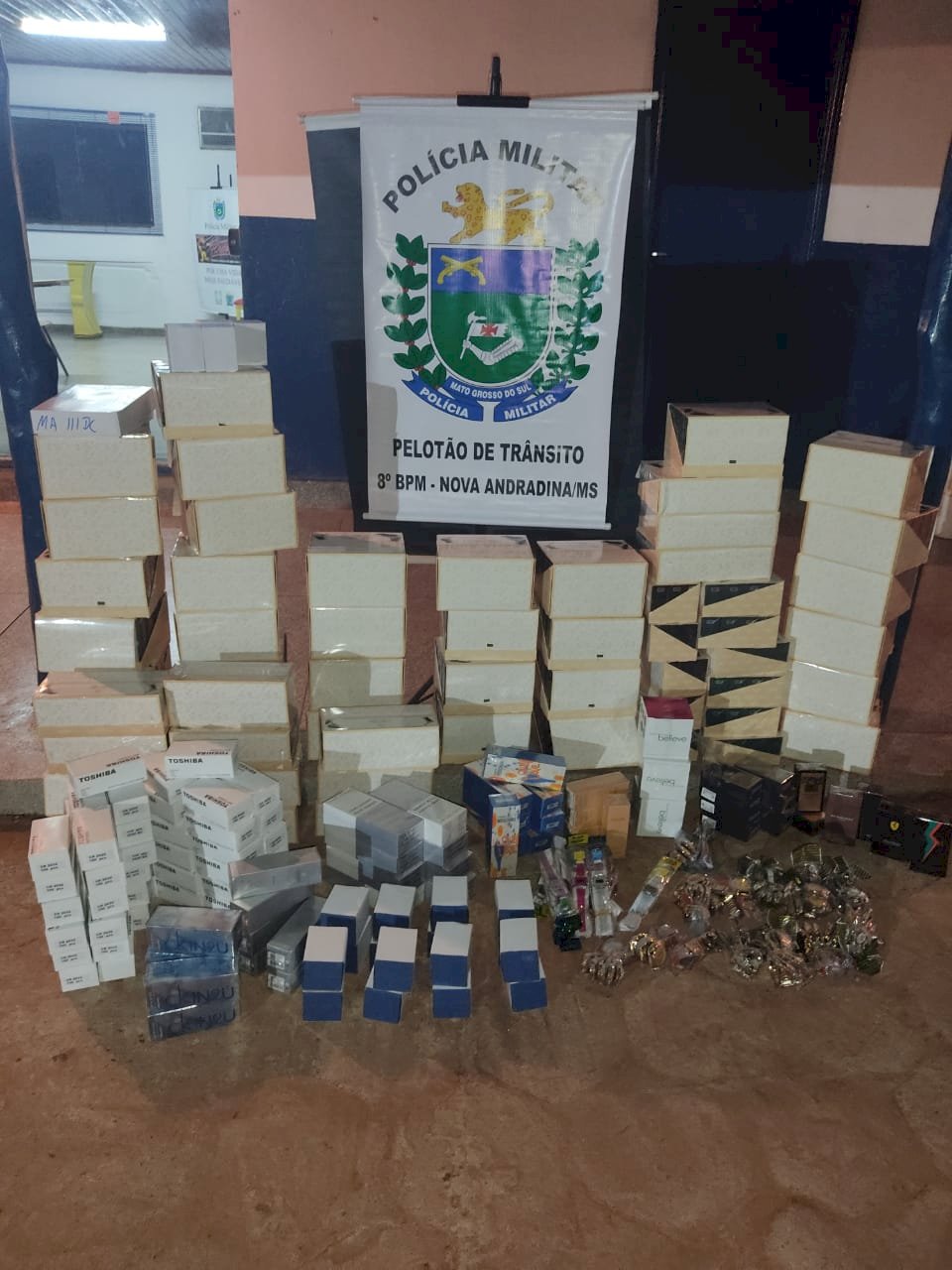 Polícia Militar de Nova Andradina apreende mercadorias avaliadas em R$ 33 mil contrabandeadas do Paraguai