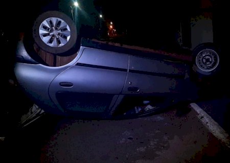 Condutor é preso pela Polícia Militar após dirigir embriagado e causar acidente