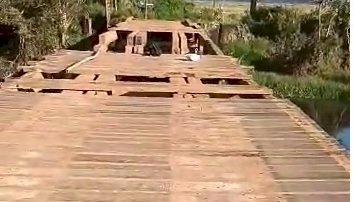 Batayporã- Moradores reclamam que ponte do Rio Baia na MS - 134 está quebrada, e fazendeiros não conseguem chegar até suas propriedades.