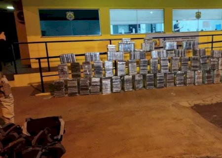 PRF apreende mais de meia tonelada de cocaína pura em Dourados.