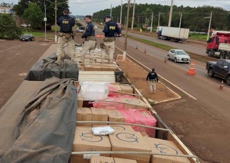 Morador  em Angélica é preso pela PRF com 175 mil maços de cigarros contrabandeados.